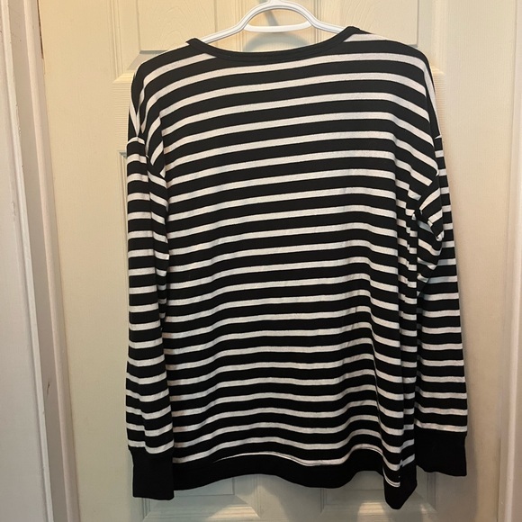 BUNDLE AND SAVE black white striped long sleeve nursing shirt sweater - Picture 5 of 5